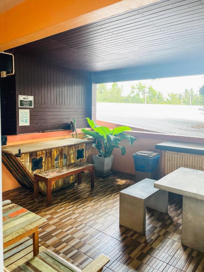 Phangan Barsay Hostel Тонгсала Екстер'єр фото